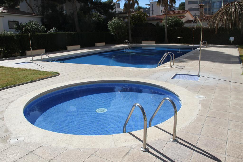 סאלו For A Stay Aqua חדר תמונה